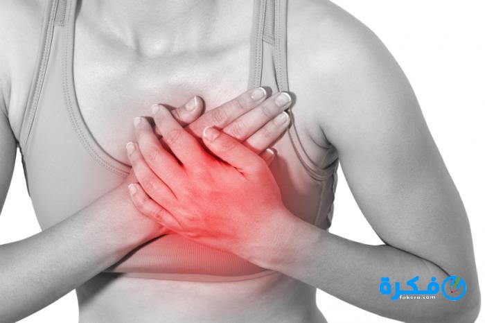علامات الحمل من الثديين 1 woman with breast pain
