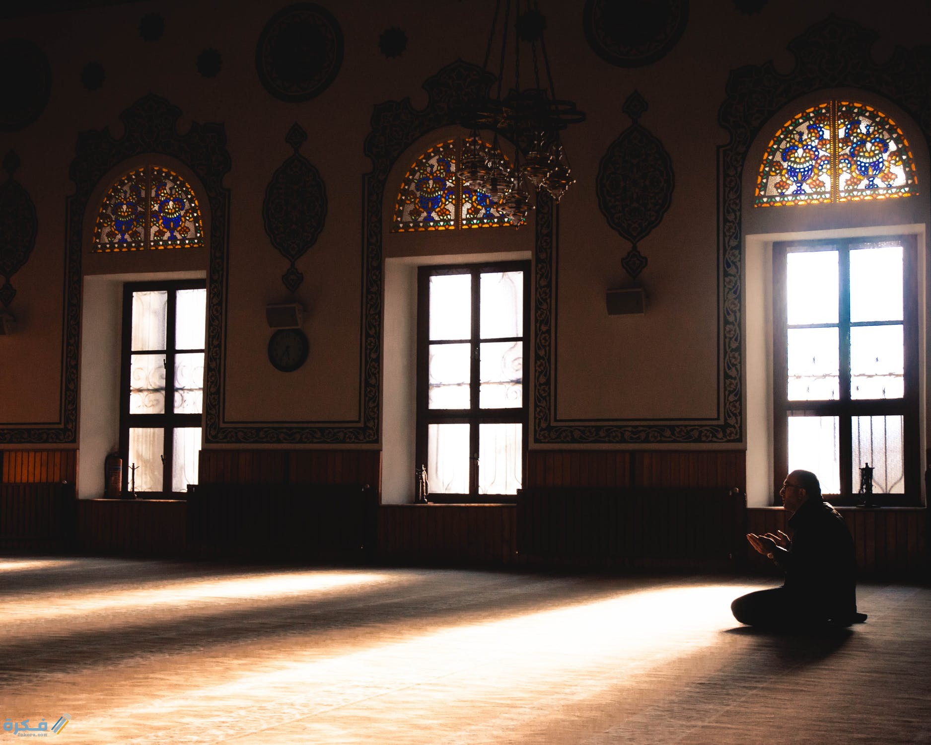 رأيت في المنام اني اصلي في المسجد 1 pexels photo 2112049