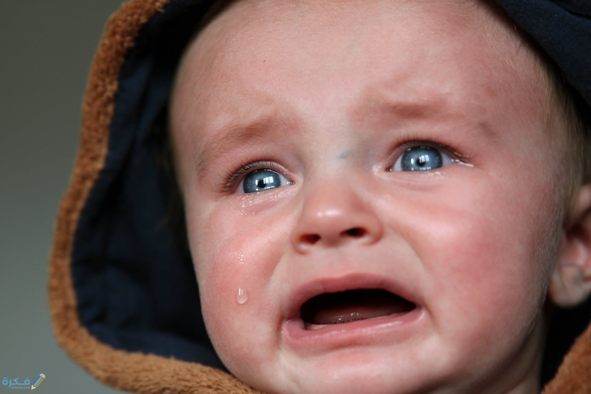 تفسير رؤية بكاء الطفل لابن سيرين او لابن شاهين 1 baby tears small child sad 47090