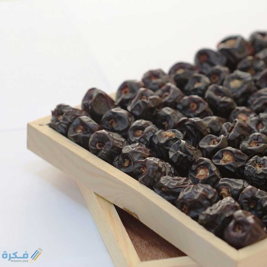 تفسير رؤية العجوة في المنام 1 من العجوة تقيك من الأمراض