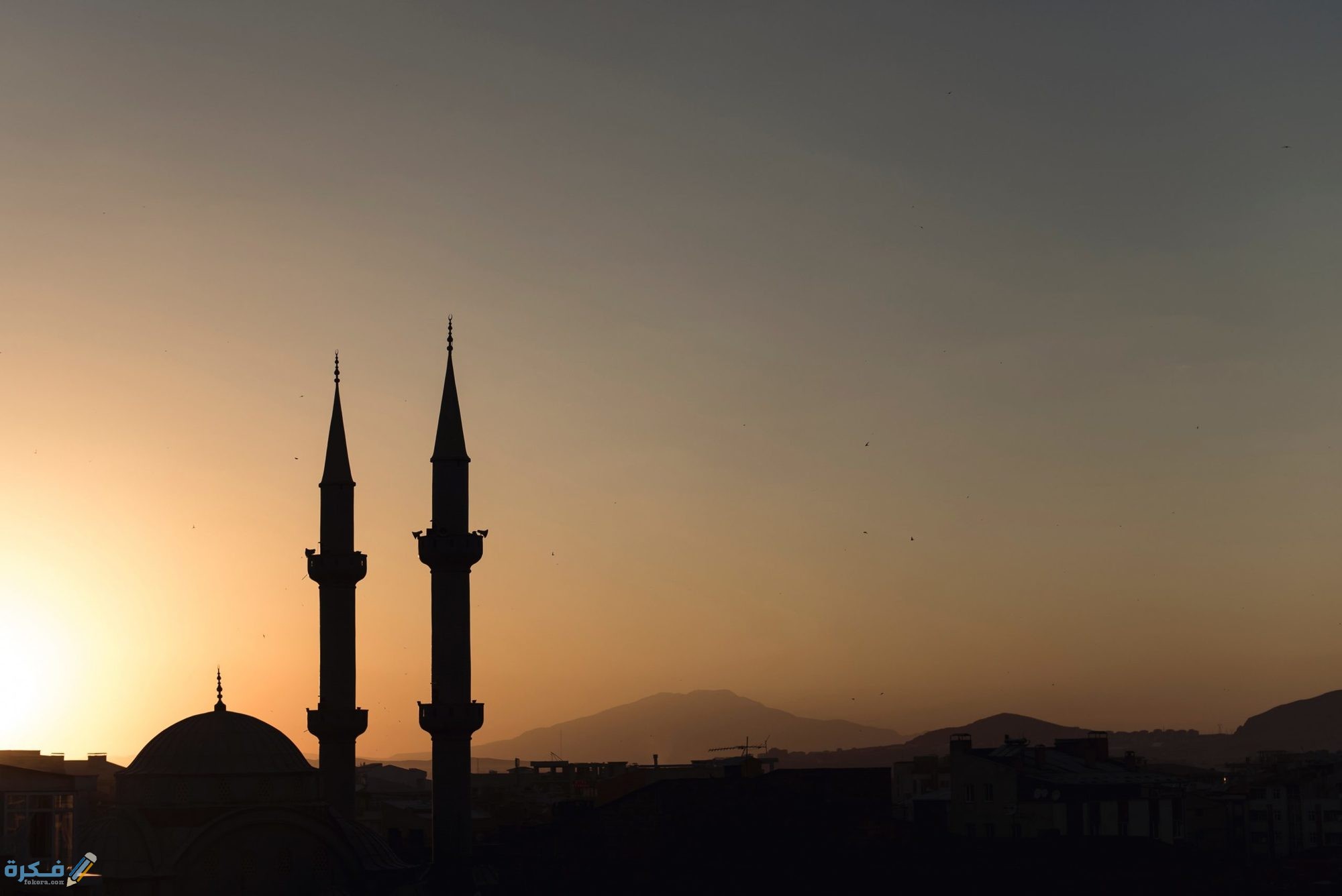 هل يجوز صلاة العشاء بعد الساعة 12 ؟ وما حكم صلاتها قبل الفجر بوقت قصير 1 ل يجوز صلاة العشاء بعد الساعة 12 وحكم صلاتها قبل الفجر بوقت قصير