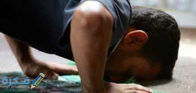أحاديث النبي عن ستر عورة الرجل في الصلاة 1 عورة الرجل في الصلاة وأحاديث النبي عن ستر عورة الرجل في الصلاة