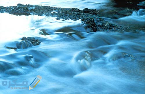 ماهو الشيء الذي يجري بلا ارجل 1 Rivers flow in channels. The bottom of the channel is called the bed and the sides of the channel are called the banks.