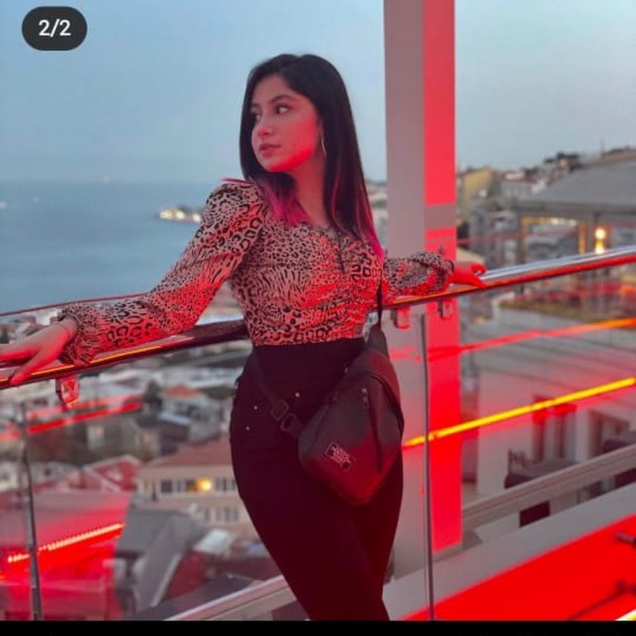 من هي قمر الطائي 1 channels4 profile