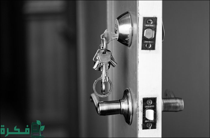 كيف افتح باب وفيه مفتاح من الداخل 1 كيف افتح باب وفية مفتاح من الداخل