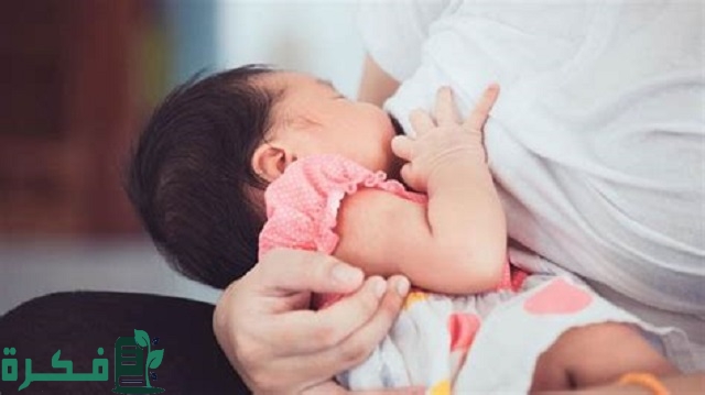 احسن 5 طرق علاج تشققات الحلمتين أثناء الرضاعة 1 أفضل 5 طرق لعلاج تشققات الحلمتين أثناء الرضاعة