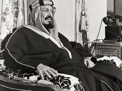 بحث عن الملك عبد العزيز آل سعود بالعناصر 1 بحث عن الملك عبد العزيز