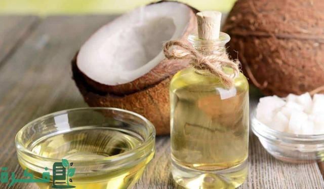 شرح خطوات استخدام زيت جوز الهند لتطويل الأظافر 1 كيفية استخدام زيت جوز الهند لتطويل الأظافر
