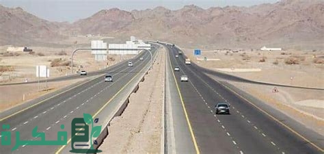 كم المسافة بين المدينة ومطار جدة 1 كم تبعد المسافة بين المدينة ومطار جدة
