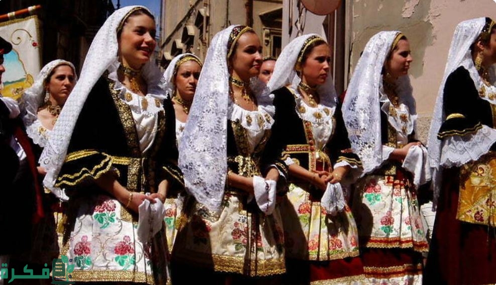 لبس إيطاليا التقليدي بالصور 1 لبس إيطاليا التقليدي بالصور