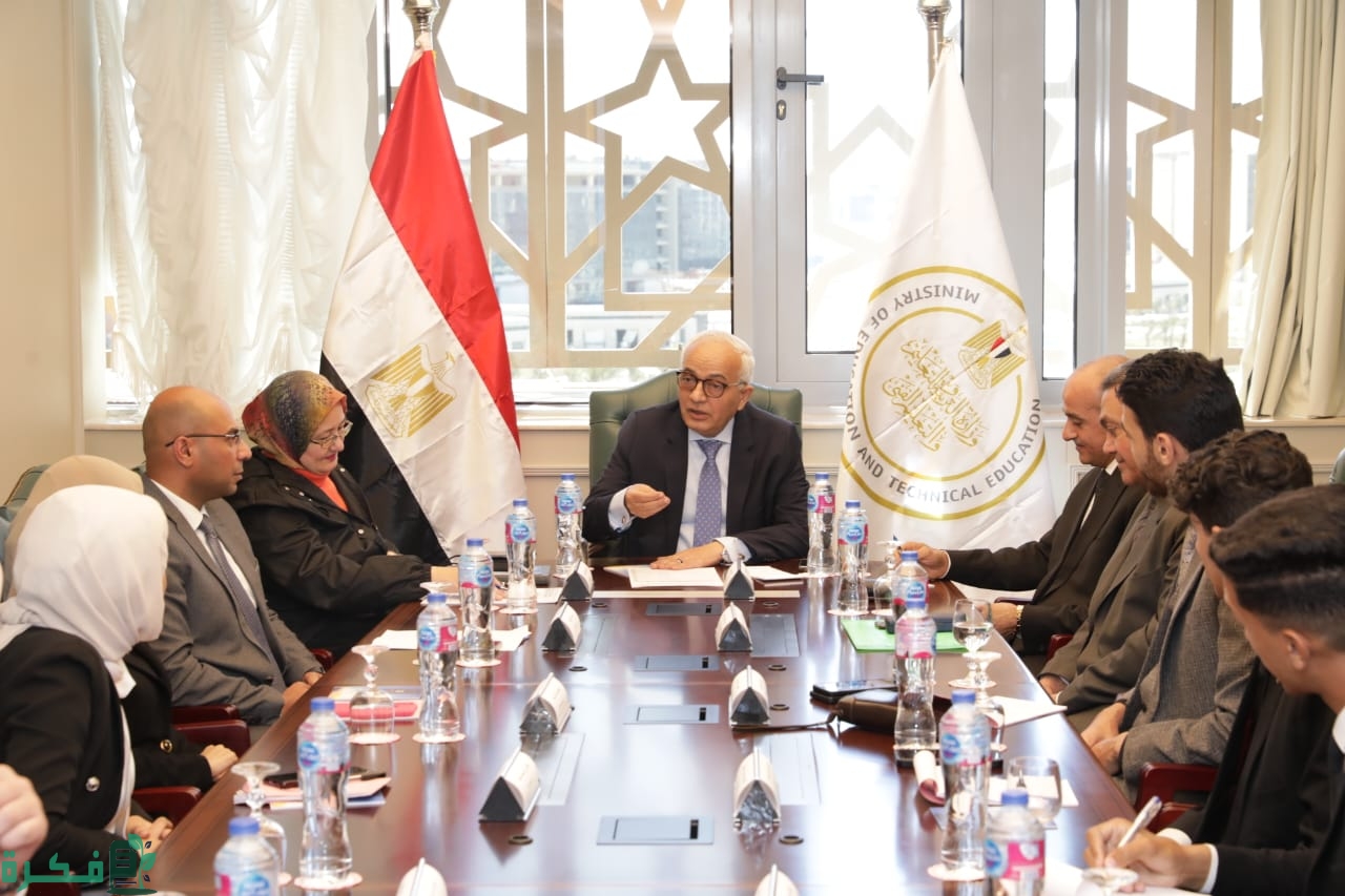 "وزير التعليم" يعتمد جدول امتحانات الثانوية العامة 2025 علمي وادبي تعرف على المواعد 2 موعد امتحانات الثانويه العامه في مصر 2024