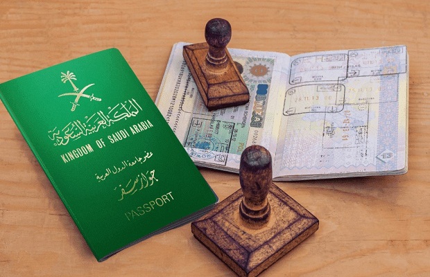 "منصة أبشر"...خطوات تمديد تأشيرة خروج وعودة لمن هم خارج السعودية 5 تمديد تأشيرة خروج وعودة لمن هم خارج السعودي عن طريق أبشر