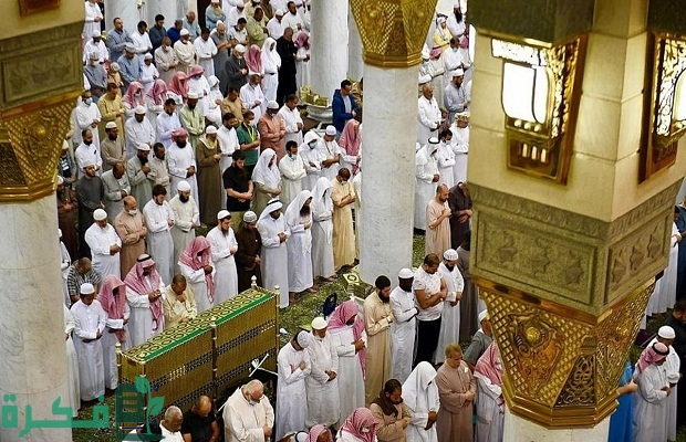 هل يلزم حجز تصريح لأداء الصلاة في الحرمين؟.. «وزارة الحج» تجيب 2 هل يلزم حجز تصريح لأداء الصلاة في الحرمين؟.. «الحج والعمرة» توضح