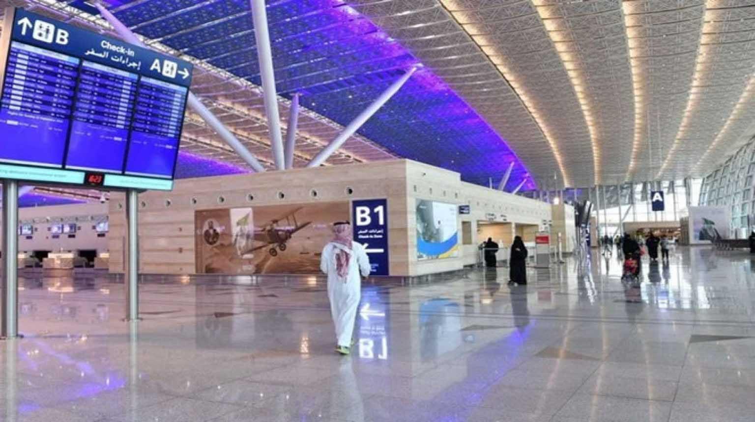 مطار جدة يستعد لاستقبال 1.2 مليون حاج ويبدأ اعتماد الخطة التشغيلية 2 جدة تعتمد الخطة التشغيلية لمطار الملك عبدالعزيز لخدمة 1.2 مليون حاج