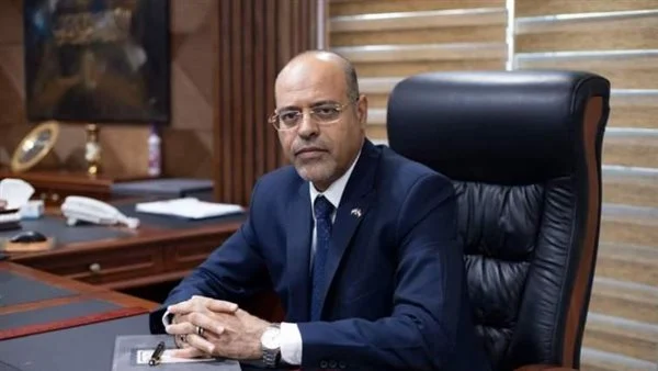 وزير العمل: حريصون على تعزيز علاقات العمل بين جميع أصحاب الأعمال و العمال وزير العمل: حريصون على تعزيز علاقات العمل بين جميع أصحاب الأعمال و العمال