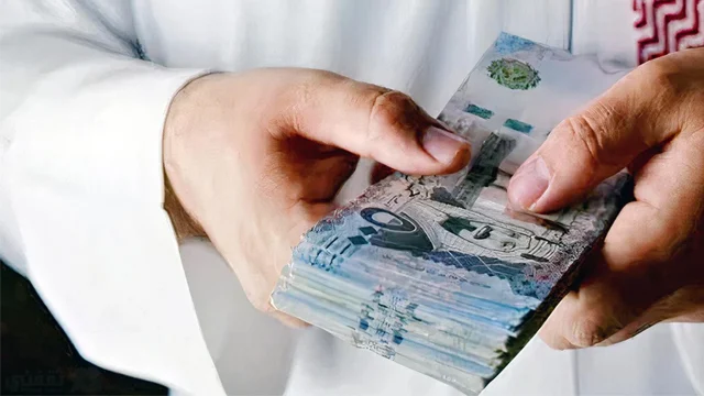 تفاصيل صرف راتب 700 ريال إضافي لبعض الفئات في السعودية وفق توضيح وزارة المالية تفاصيل صرف راتب 700 ريال إضافي لبعض الفئات في السعودية وفق توضيح وزارة المالية