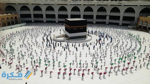 صور الحجاج في الكعبة1