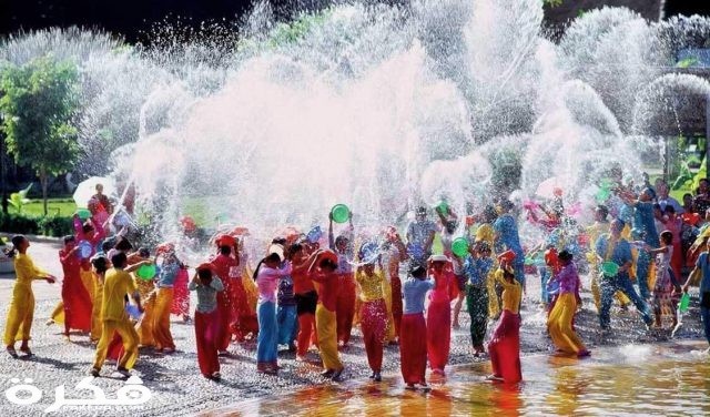 28 songkron festival in thailand
