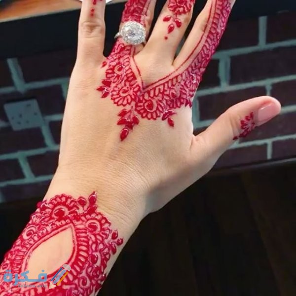 صور نقش حناء أحمر