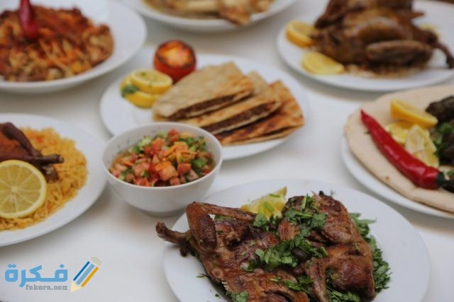 رؤية الميت يجلس على مائدة الطعام رؤية الميت يجلس على مائدة الطعام