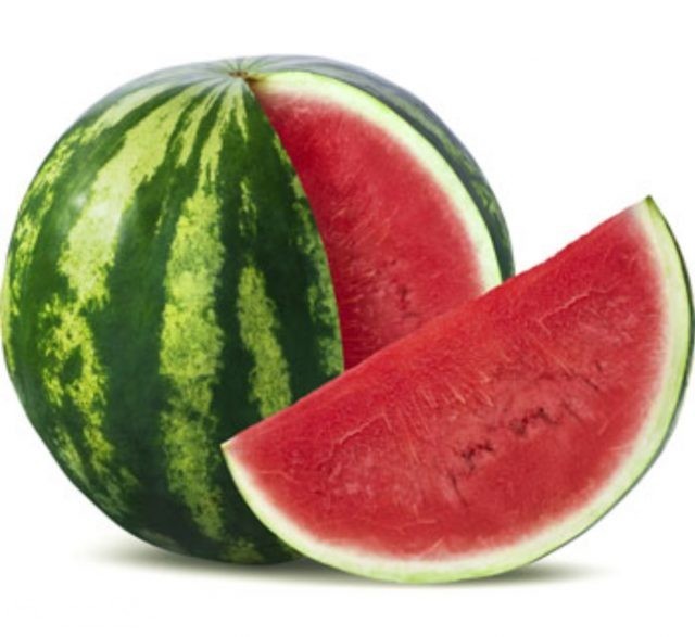 كم عدد السعرات الحرارية في البطيخة