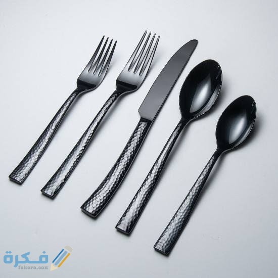 أنواع المعالق والشوك والسكاكين واستخداماتها