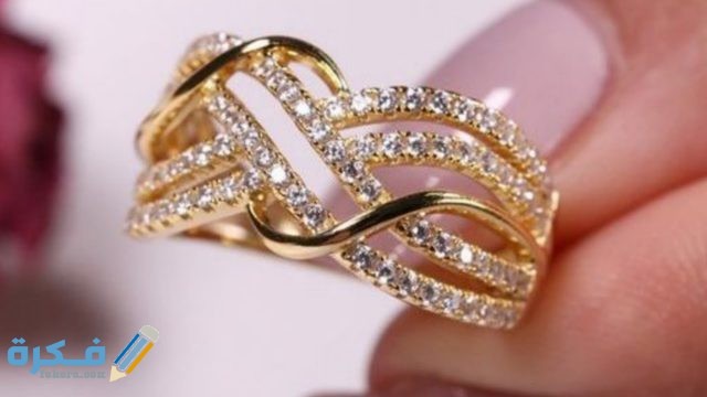 تفسير رؤية الميت يهدي ذهب في المنام تفسير رؤية الميت يهدي ذهب في المنام