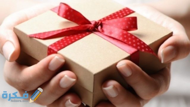 تفسير رؤية الميت يهدي هدية في المنام تفسير رؤية الميت يهدي هدية في المنام