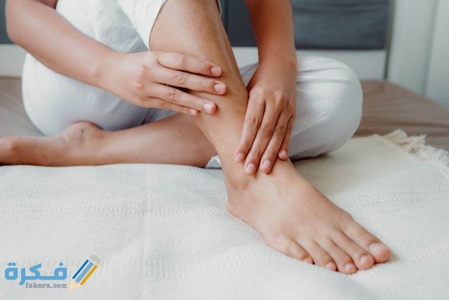 تفسير رؤية الميت يشتكي من رجله في المنام