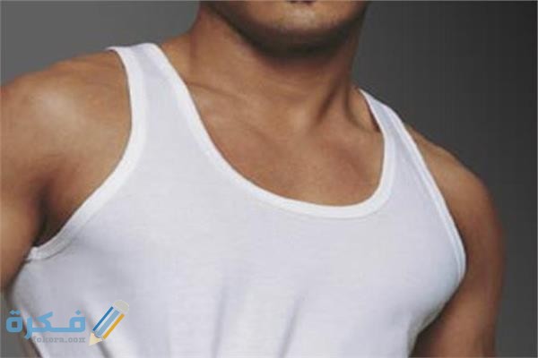 عورة الرجل في الصلاة وأحاديث النبي عن ستر عورة الرجل في الصلاة