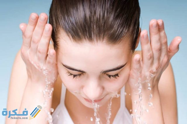 البعد عن الماء الساخن أثناء الاستحمام 