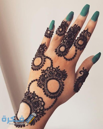 نقشات حنة عصرية وجديدة