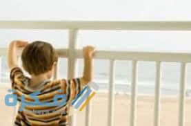 تفسير رؤية سقوط طفل من السطح