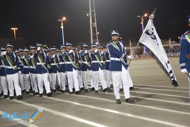 جانب من العرض العسكري للخريجين من هذا المعهد في تخرج سابق 1
