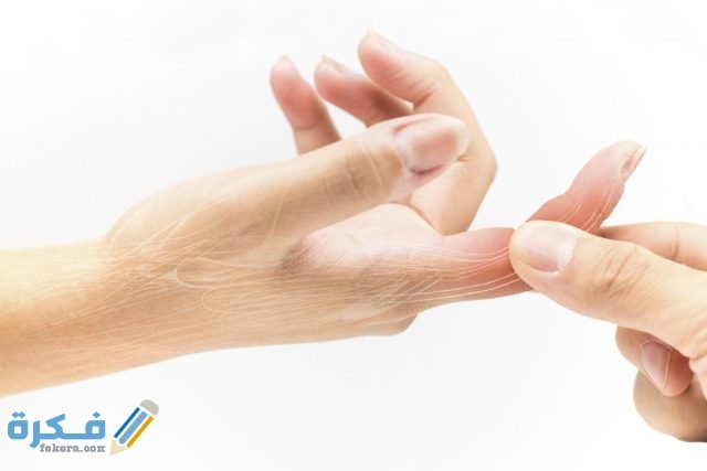 تفسير رؤية الأصابع للميت في المنام