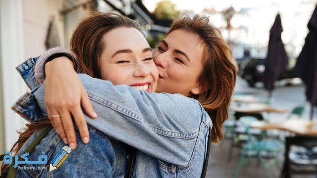 تفسير رؤية الأخت الصغرى في المنام للعزباء