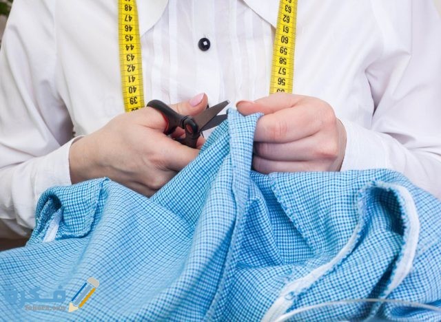 تفسير رؤية قص الملابس في المنام