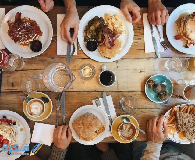 تفسير رؤية عزومه الغداء في المنام