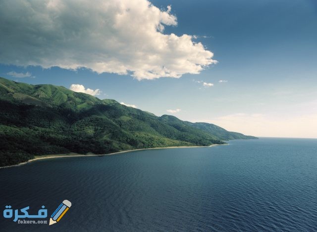 أكبر بحيرة في العالم بالصور