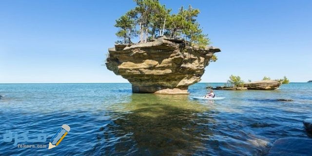 أكبر بحيرة في العالم بالصور