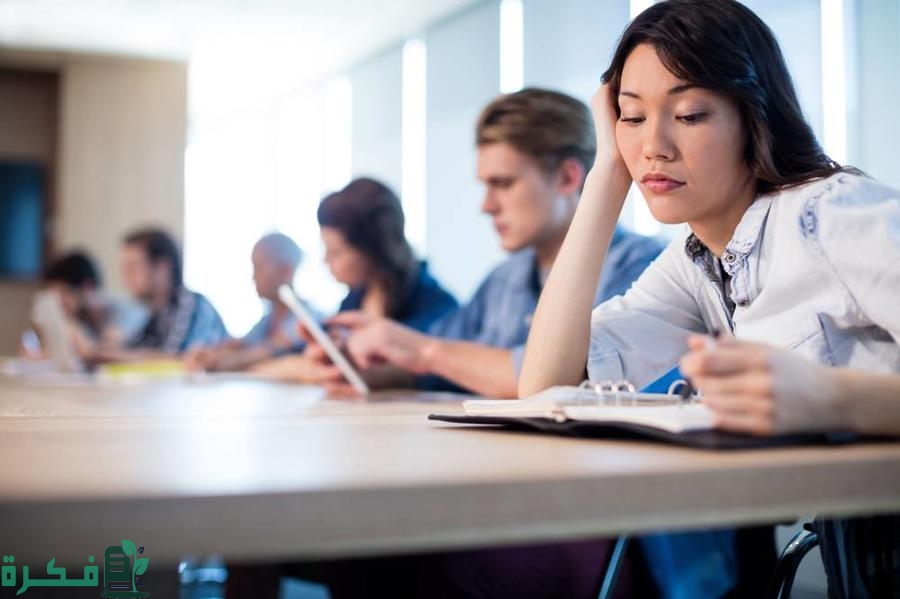 عادات سيئة في عمليات التواصل بين فريق العمل