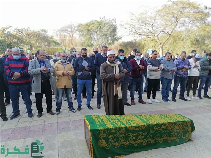 ماذا يقال عند رؤية الجنازة 