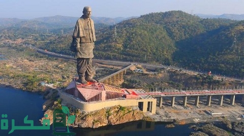 أطول 10 تماثيل في العالم