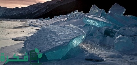 الجليد الفيروزي