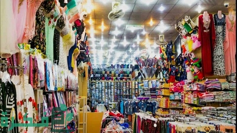 تجارة الملابس بالجملة في دبي