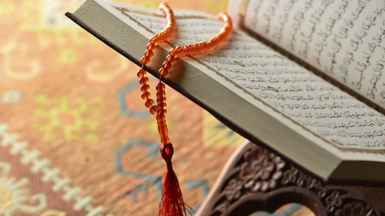 تفسير قوله تعالى " ويمكرون ويمكر الله والله خير الماكرين