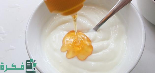 روتين العناية بالبشرة المختلطة بمواد طبيعية