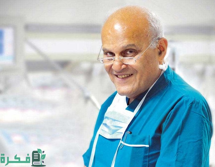 موضوع تعبير عن شخصية عظيمة عربي وإنجليزي