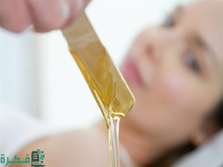 هل إزالة الشعر بالشمع يسبب التجاعيد