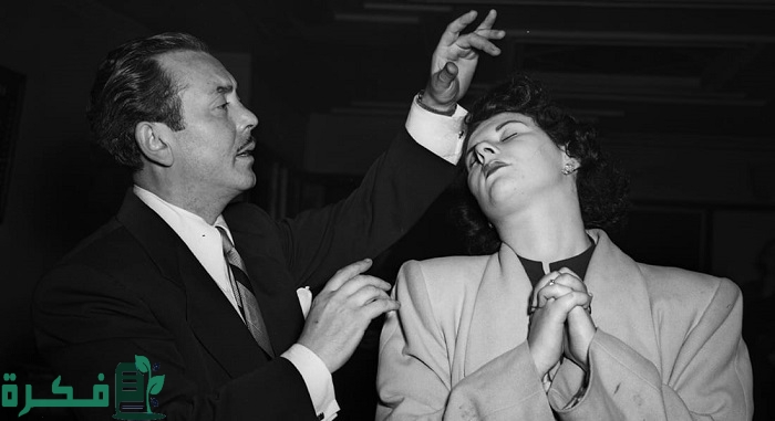 تعلم التنويم المغناطيسي باليد